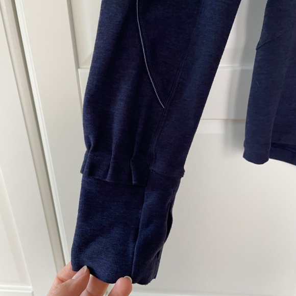 Lululemon Extra Mile Long Sleeve Heathered Hero Blue / Black, Size 10 - Picture 4 of 9